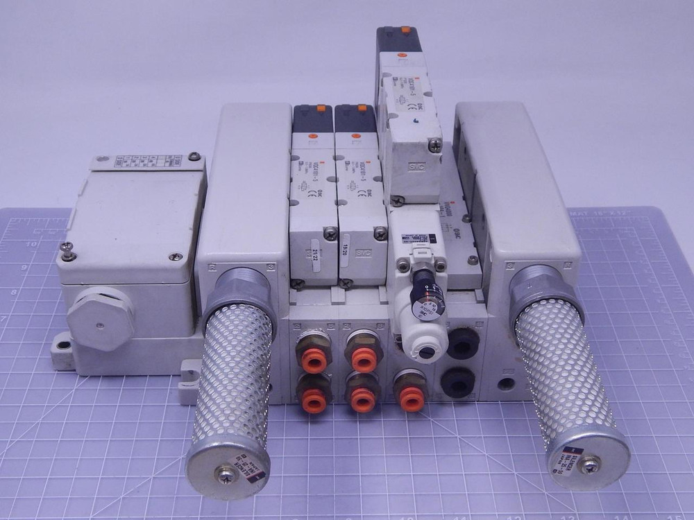 SMC VQC4101-5 Solenoid Valves And Interface Regulator w/ Manifold T126259 For Sale