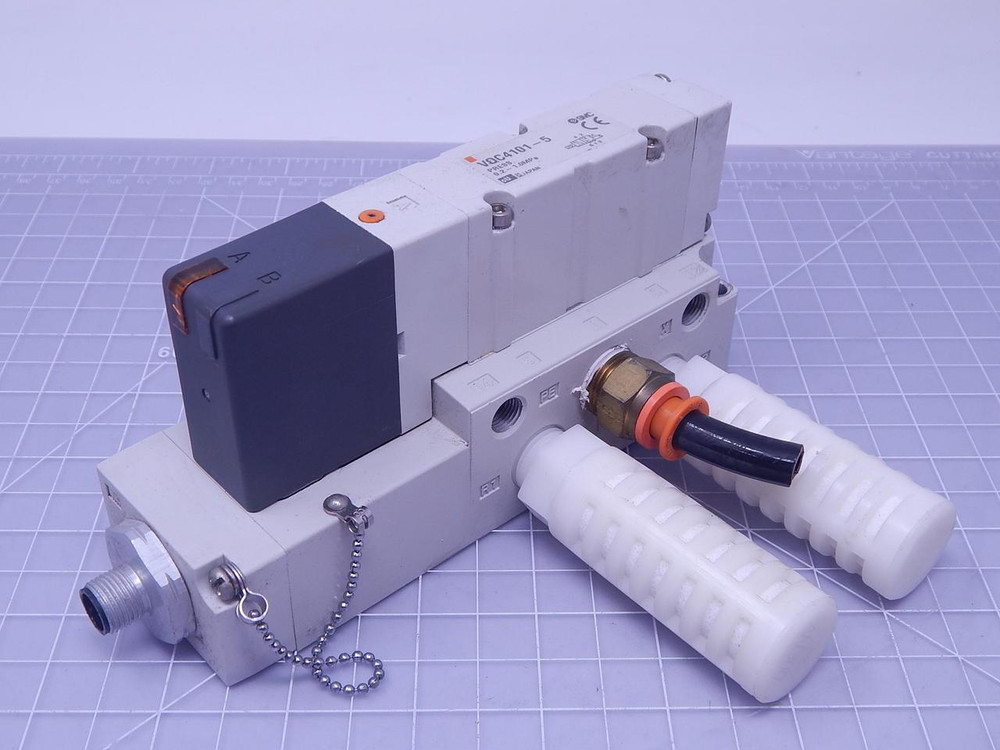 SMC VQC4101-5 Solenoid Valve with Manifold T126330 For Sale