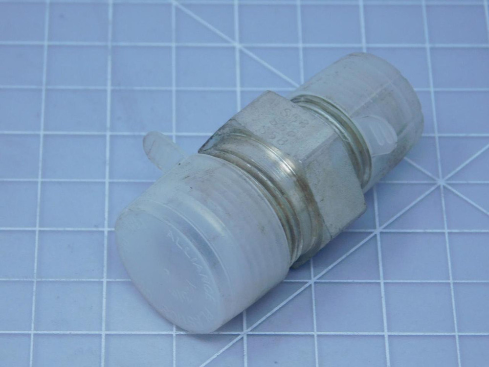 Lot of 4 Parker 0101-8-12    Pipe Nipple 3/4" x 1/2" For Sale