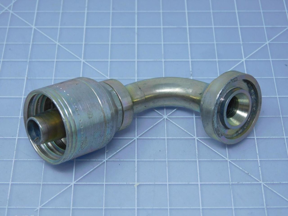 Eaton TTC-8    Hydraulic Hose Fitting 1 3/16 In x 15/16 In For Sale