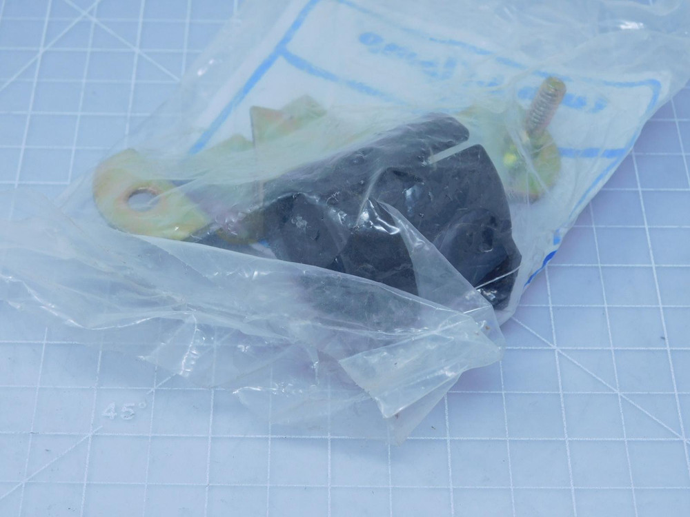 Lot of 10 Cush-A-Clamp 020T024    Pipe Clamp 1 1/4 Tube O.D. For Sale