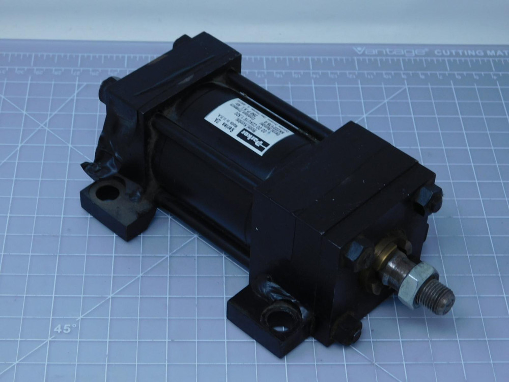 Parker 02.00 C2AU18 1.500    Pneumatic Cylinder 250 psi For Sale