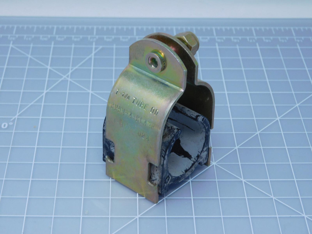 Lot of 20 Cooper BVT112    B-Line 1 1/8" OD Pipe Clamp For Sale