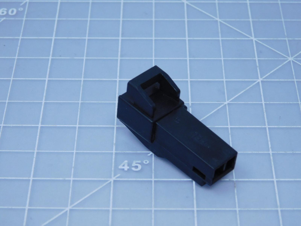 Lot of 400  611-0080    Plastic Harness Connector For Sale