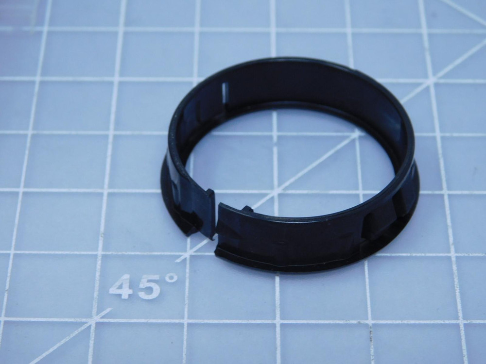 Lot of 100 Heyco 2882    1 3/8 In Split Wire Bushings For Sale