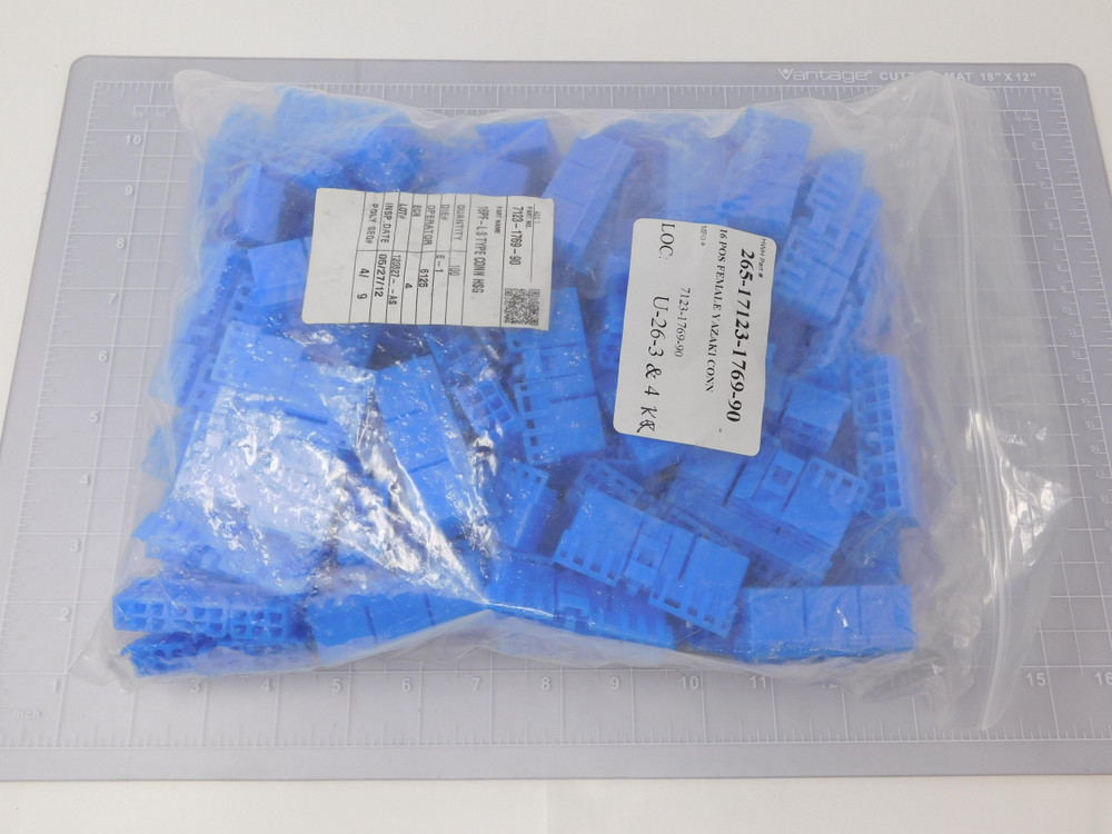 Lot of 100 Yazaki 7123-1769-90    16 Pos Female Connectors For Sale