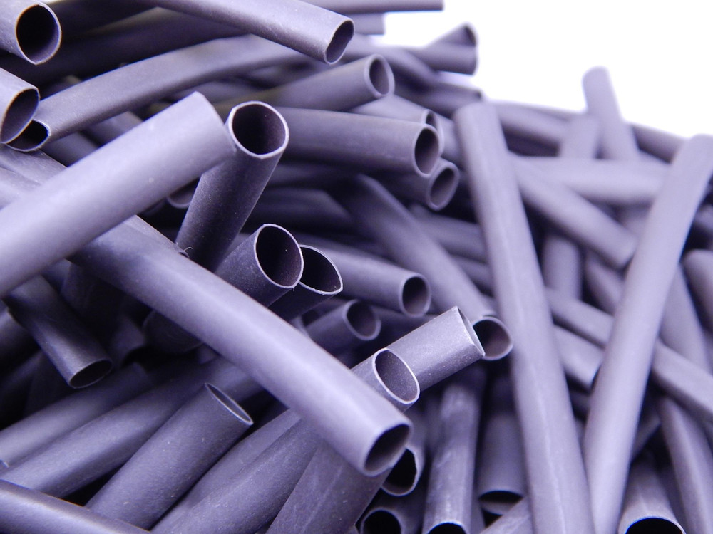 Lot of 100      Black Heat Shrink Tubing For Sale