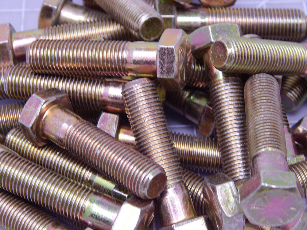 Lot of 100  B1821BH038F150N J429 5305-00-269-3240   Hexagon Head Screw, Cap For Sale