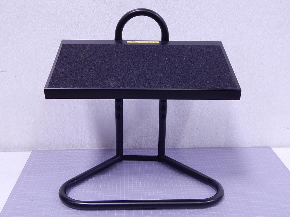 Safco 5124    Stand Alone Footrest For Sale