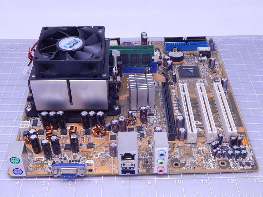 HP 5188-6007-C6BS132-02162 A8M2N-LA   Motherboard For Sale