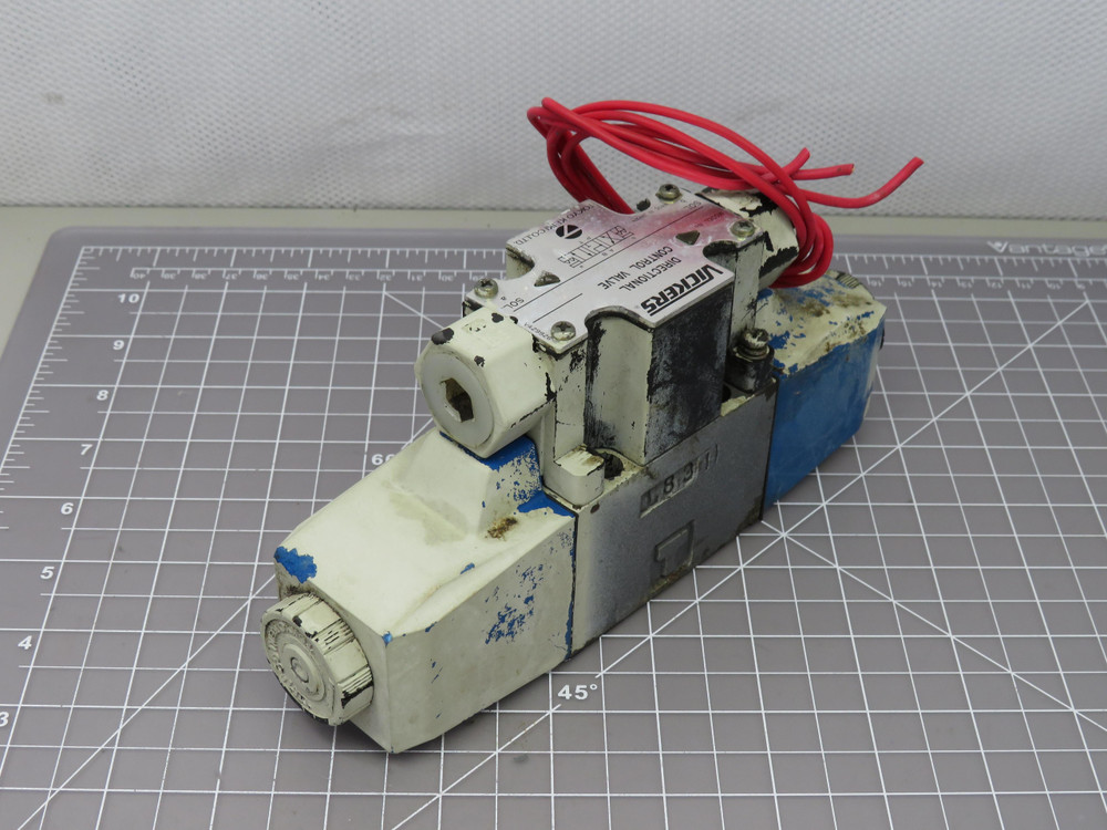 Vickers DG4V-3-7C-M-P2-T-7-50  Directional Control Valve For Sale