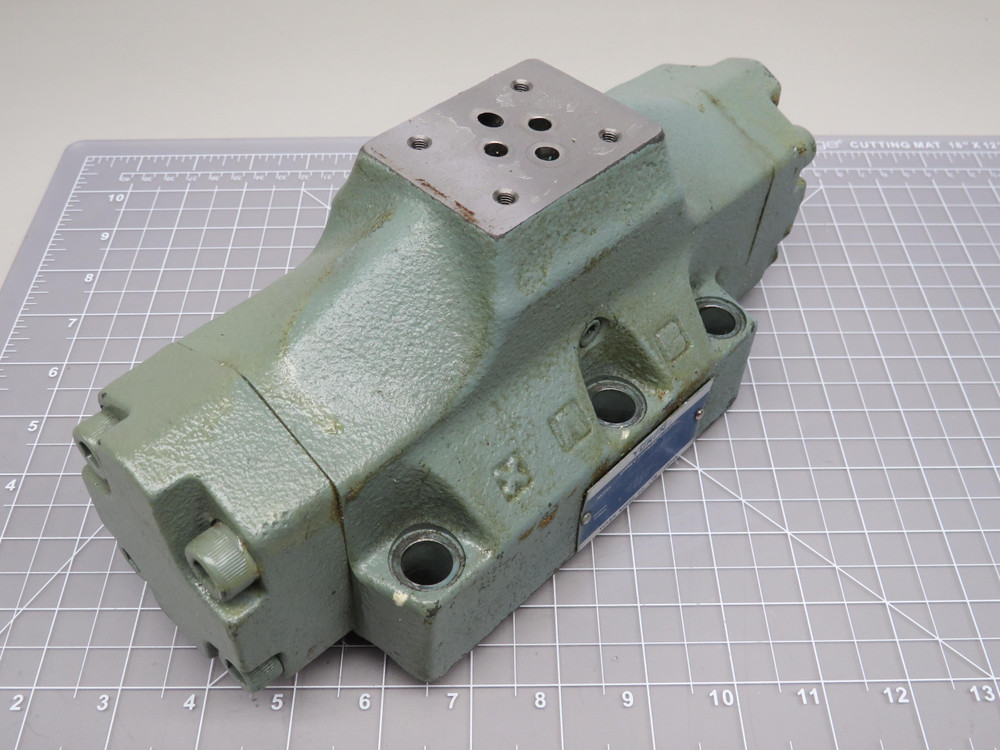 Yuken DHG-06-3C40-E-5033  Directional Valve For Sale