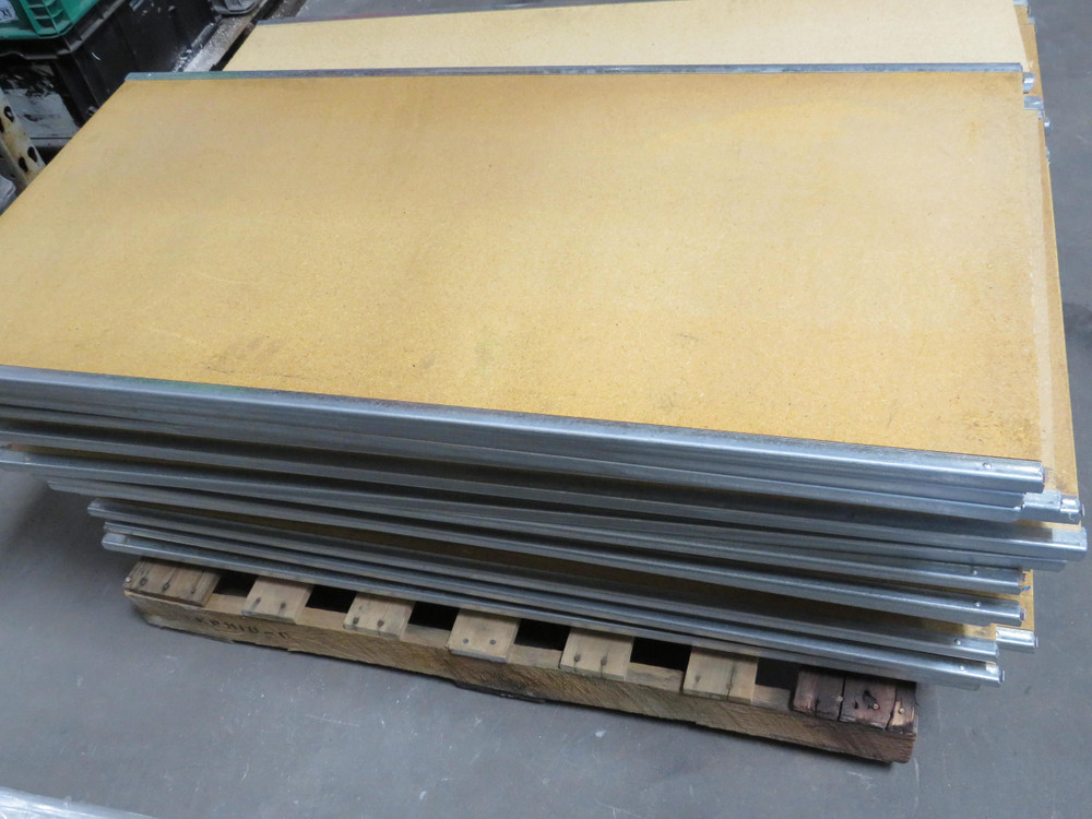 Industrial Warehouse Shelving 24" X 48" Shelf For Sale