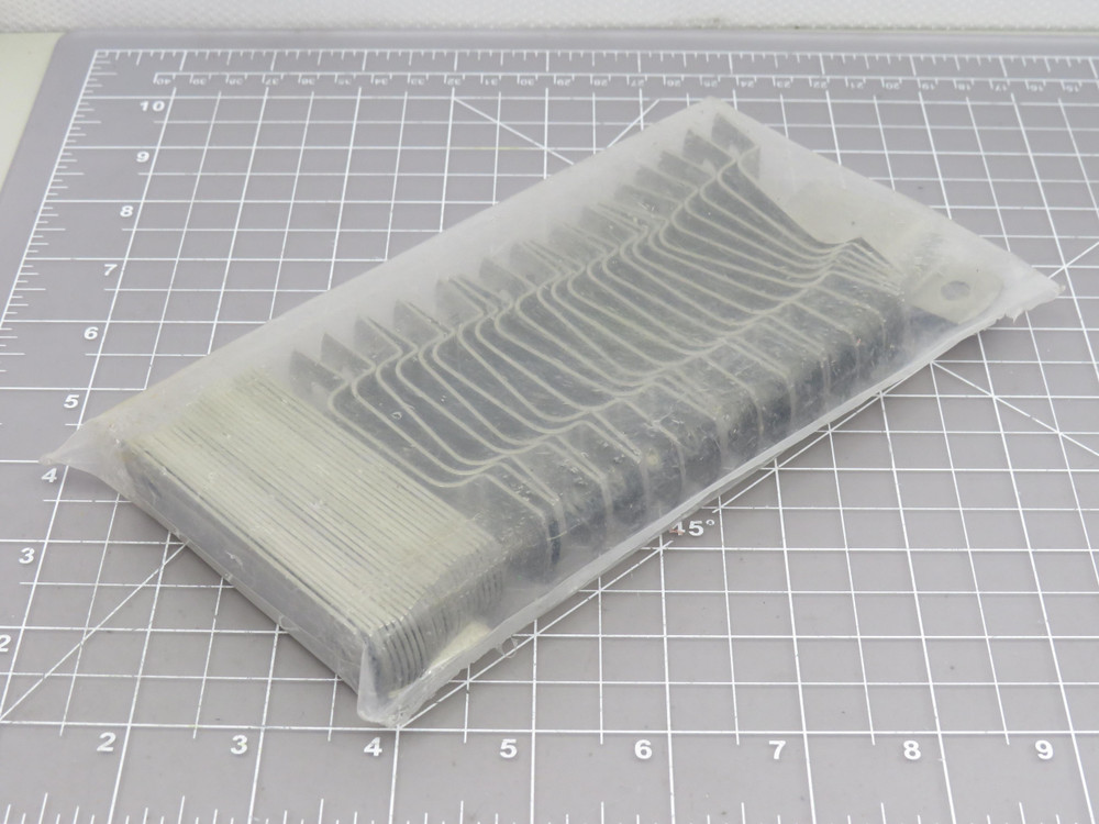 Lot of 25   GCL37SS04BP   3/8" Gang Clamps and Back Plates Tube Capacity:4 Line 316 SST For Sale