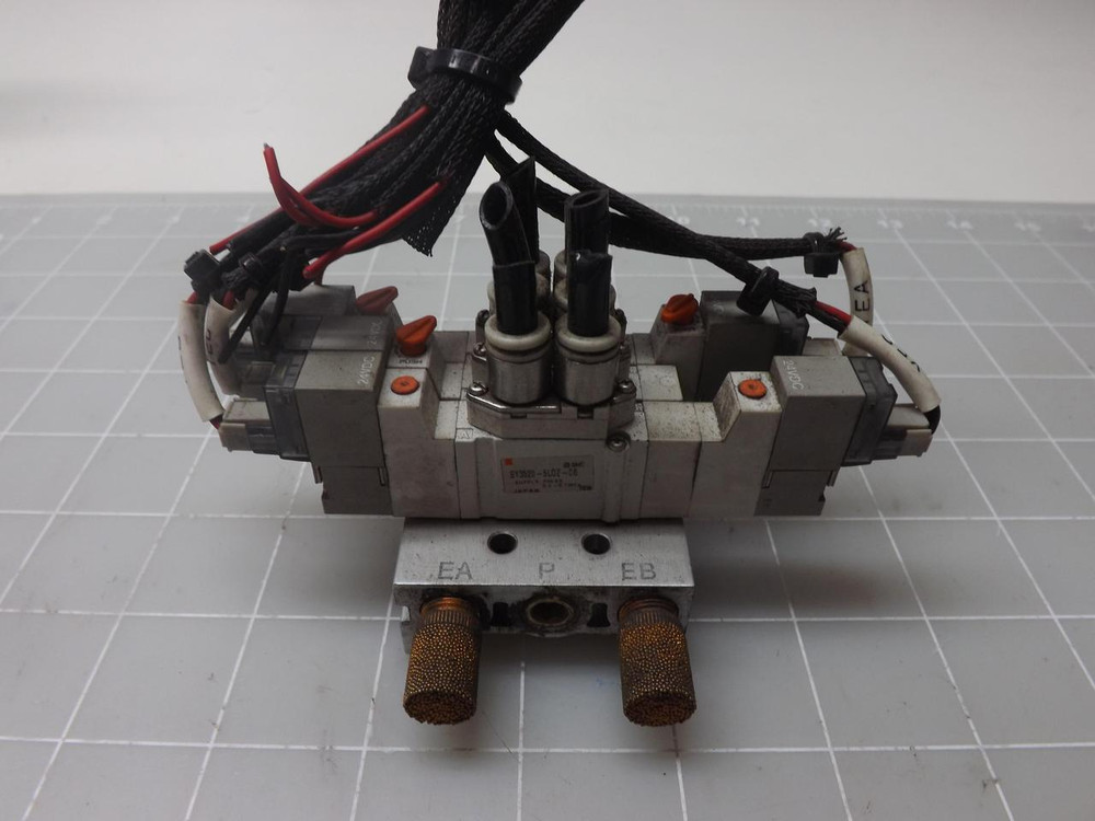 SMC SY3520-5L0Z-C6 SY3320 SOLENOID VALVE ASSEMBLY T48784