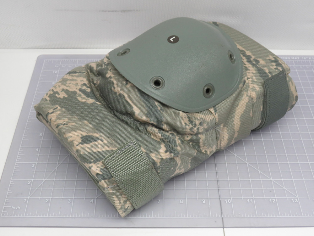 Lot of 2    Military Kneepads Field Gear Size L For Sale