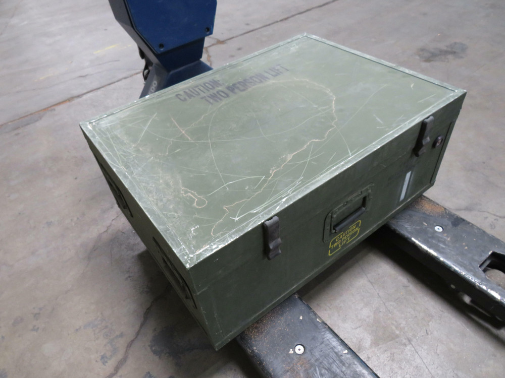 Garret Container Systems   Aluminum Military Case 21 x 29.5 x 9 In For Sale