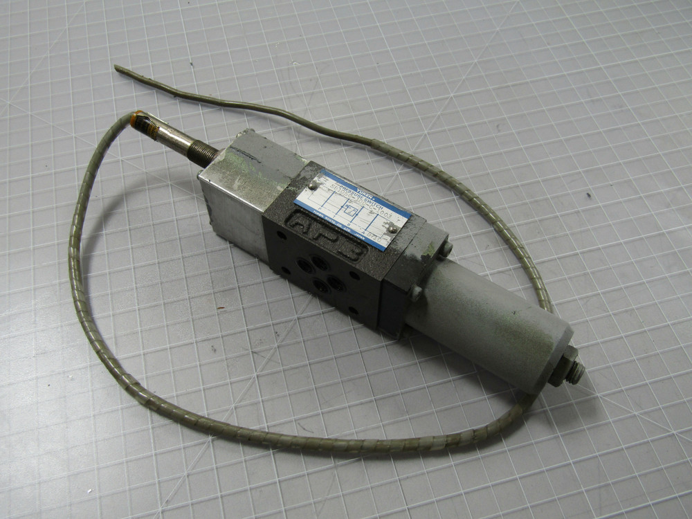 Yunken SB1050-100-C-1003  Pressure Switch  For Sale