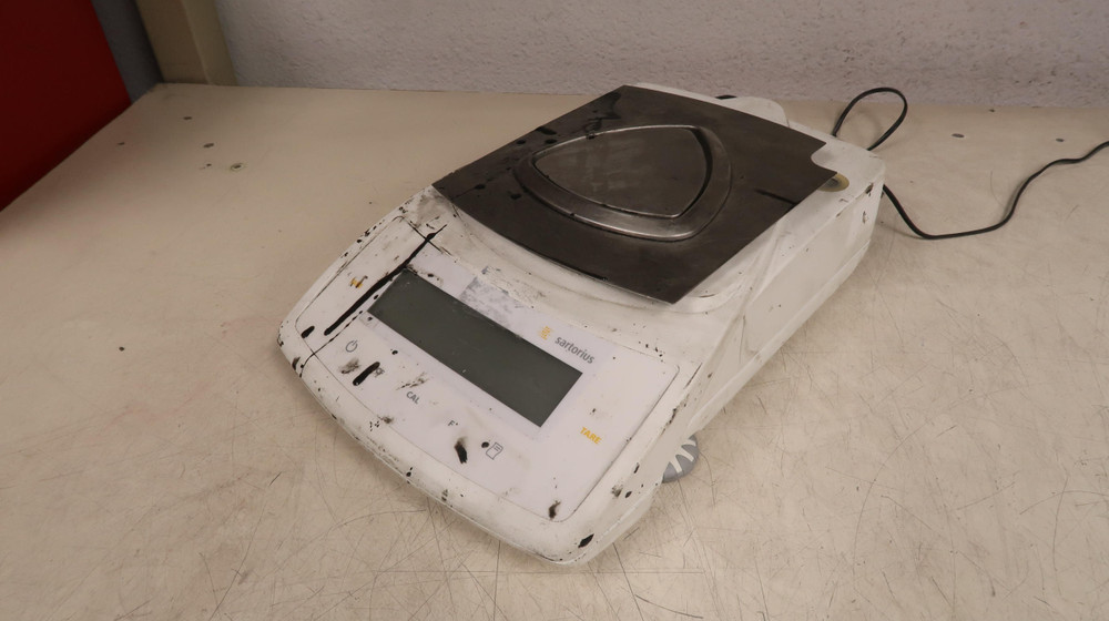 Sartorius RTORIUS 3245 Analytical Balance For Parts For Sale