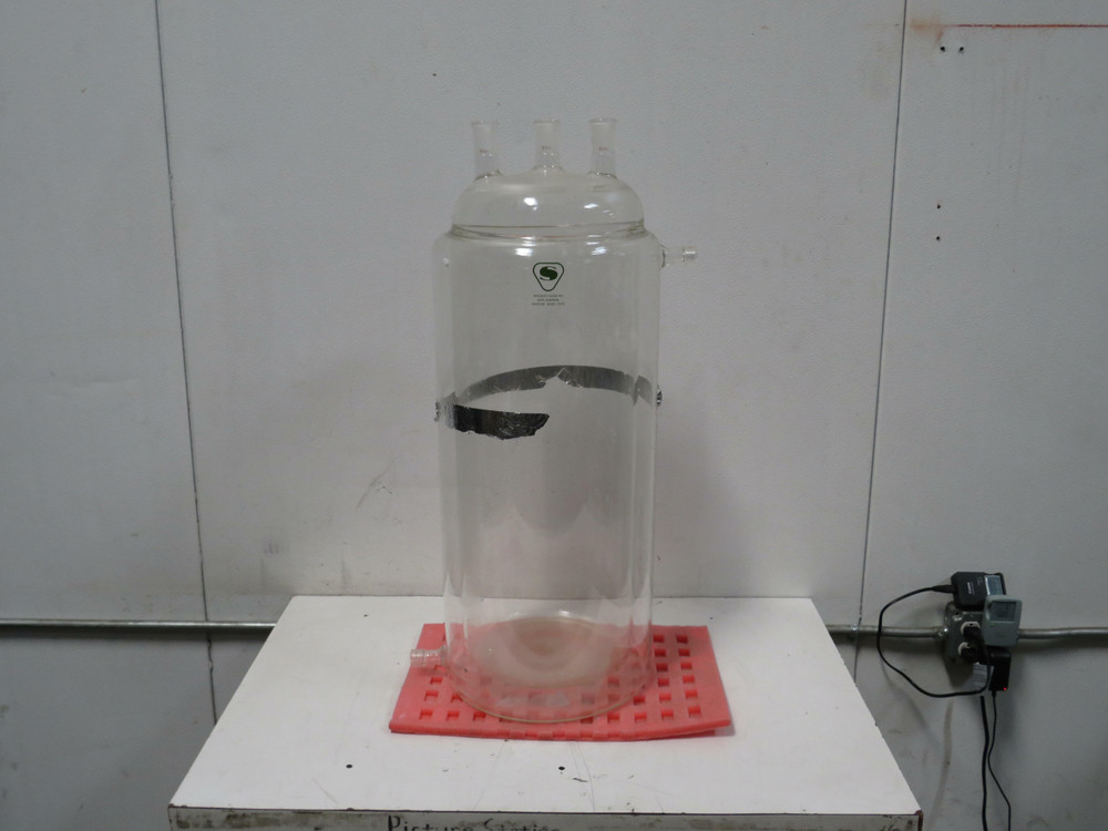 Specialty Glass   Lab Glassware 20 Liter   For Sale