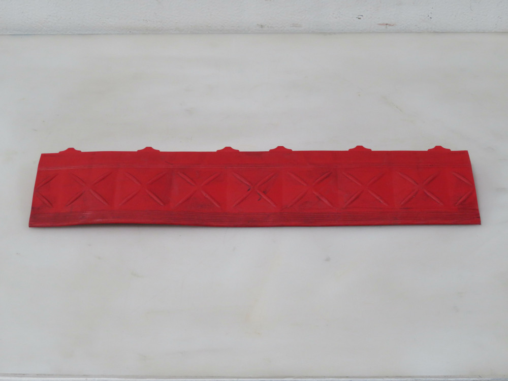 Lot of 45 Ergo Advantage 18 In  Interloking Mat Edging  For Sale