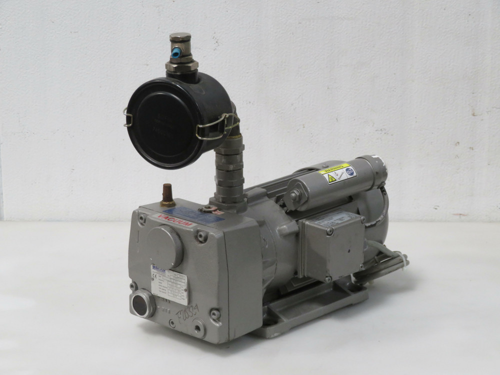 Becker 03 6S 2996552 Vacuum Pump Speed 1380/1650 50/60 Hz Motor Type WB 71 B4 STP  For Sale