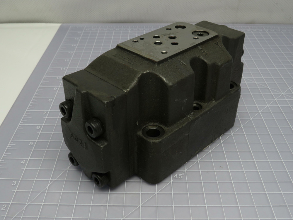 DG3V-7-6C-10-JA8-Z  Pilot Operated Check Modular Valve  For Sale