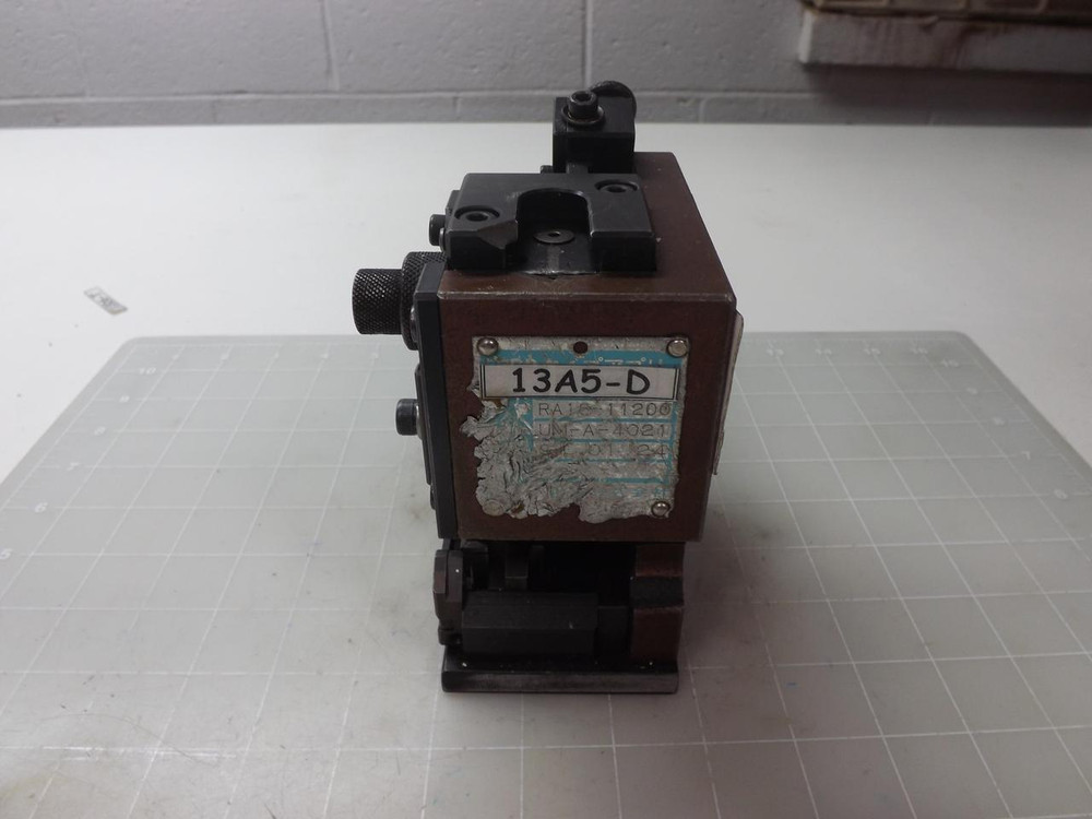 TOYOJAMCO RA18-11200 UM-A-4021 APPLICATOR T51584