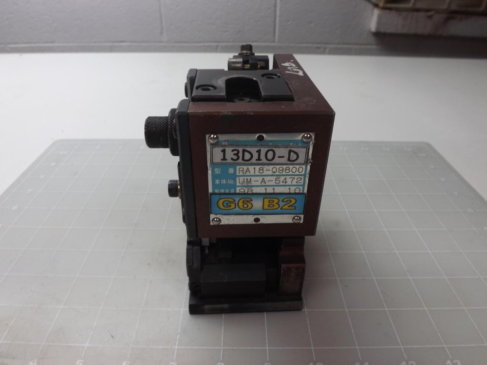 TOYOJAMCO RA18-09800 UM-A-5472 APPLICATOR T51590