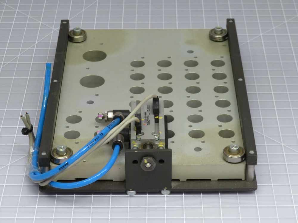 SMC CDU10-15D-M9NV LS236 Mount Cylinder Double Acting Slide Nozzle Changer  For Sale