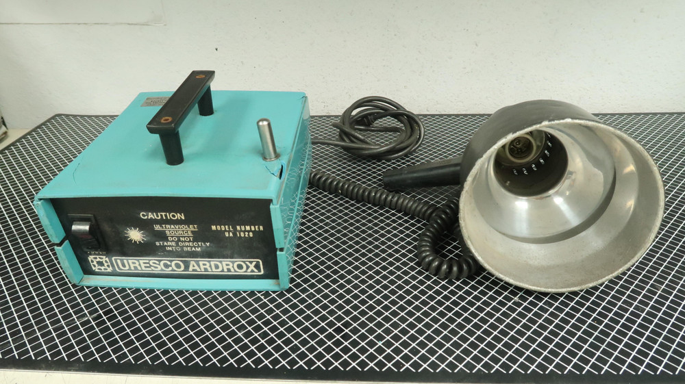 Uresco Ardrox UA1020  Blacklight Ultraviolet Source  For Sale