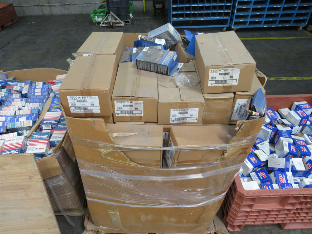 FEDERATED FEDCH7821F 600 LBS OF AUTOMOTIVE SPARK PLUG WIRE SET MIXED LOT WHOLESALE T191653