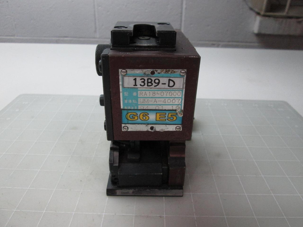 TOYOJAMCO RA18-07000 UM-A-4007 DIE PRESS APPLICATOR T51958