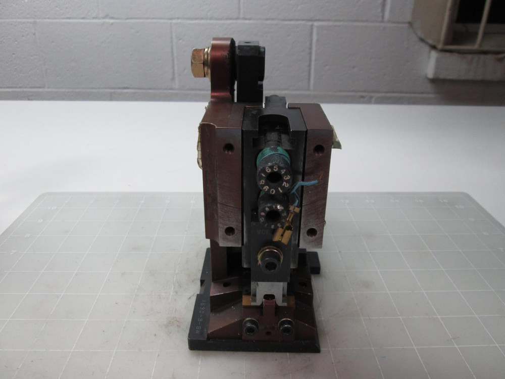 TER MF M CTE-61200-SA 0J-01057 DIE PRESS APPLICATOR T52081