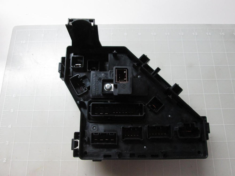 HONDA NAA03VEWR 120328 SNA-A010 PA66+PPE 63593326 38250-SNA-A010-M1 FUSE BOX T52119