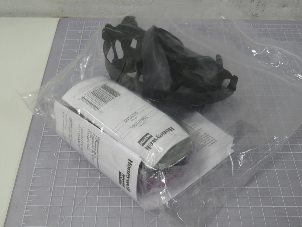 Lot of 8 Honeywell 5580P100M  Respirators 5500 HEPA CART MED   For Sale