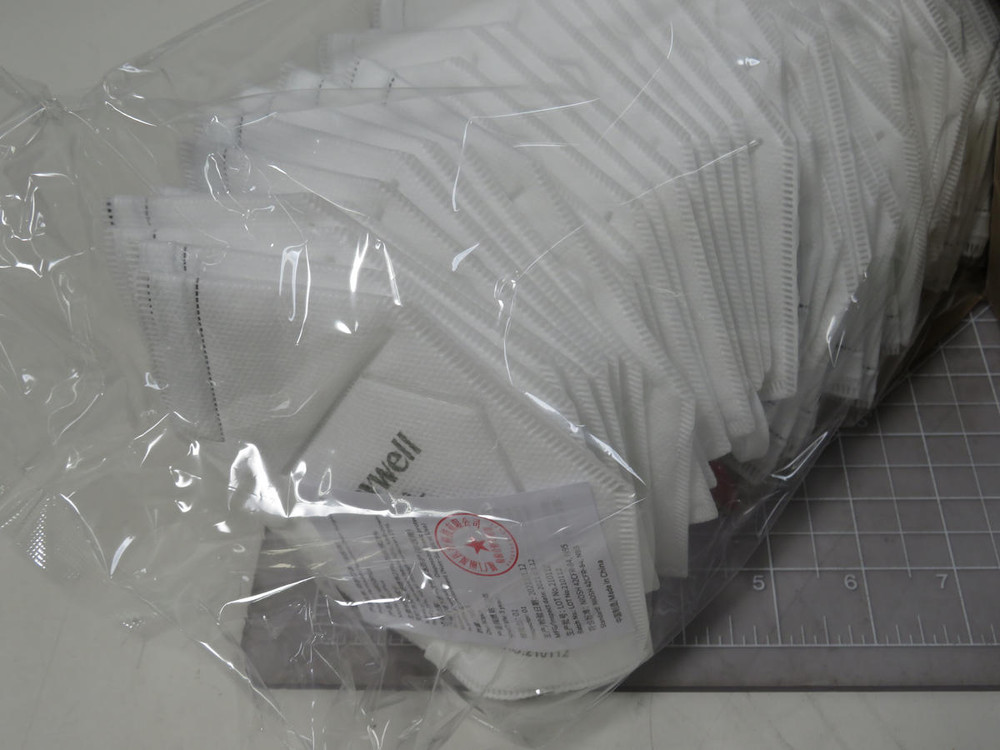 Lot of 600 Honeywell DF300H910N95 H910 Plus Series Disposable Flatfold Respirators N95   For Sale