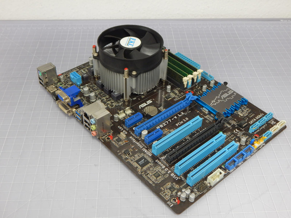 Asus  P8ZZ77-VLX  Computer Circuit PCB Board  For Sale