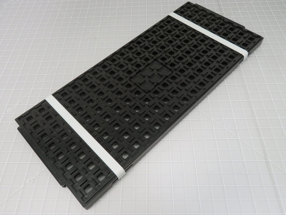 Lot of 60 Kioxia  THGBMJG6C1LBAIL  Flash Memory Card  For Sale