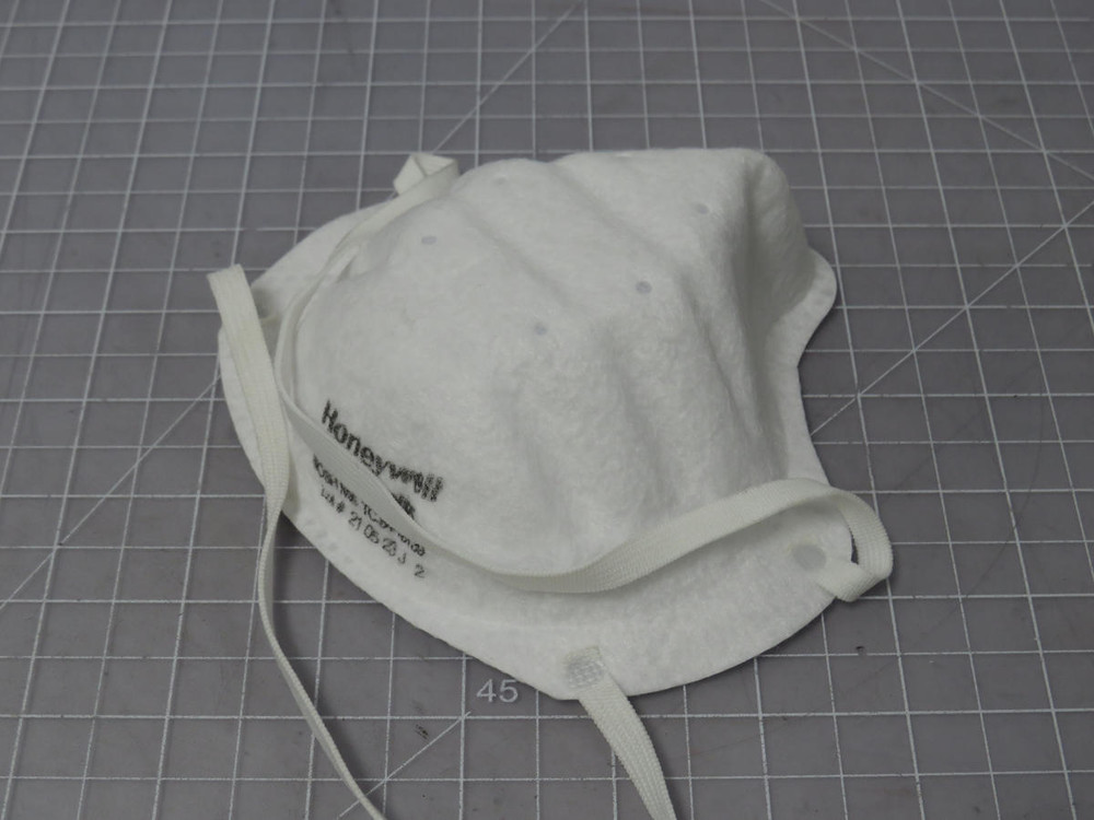 Lot of 200 Honeywell DC300N95  DC300 DISP Resp N95 20 Box  For Sale