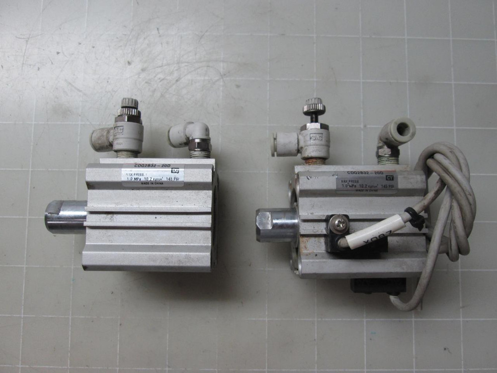 LOT OF 2 SMC CDQ2B32-20D CYLINDER T52165