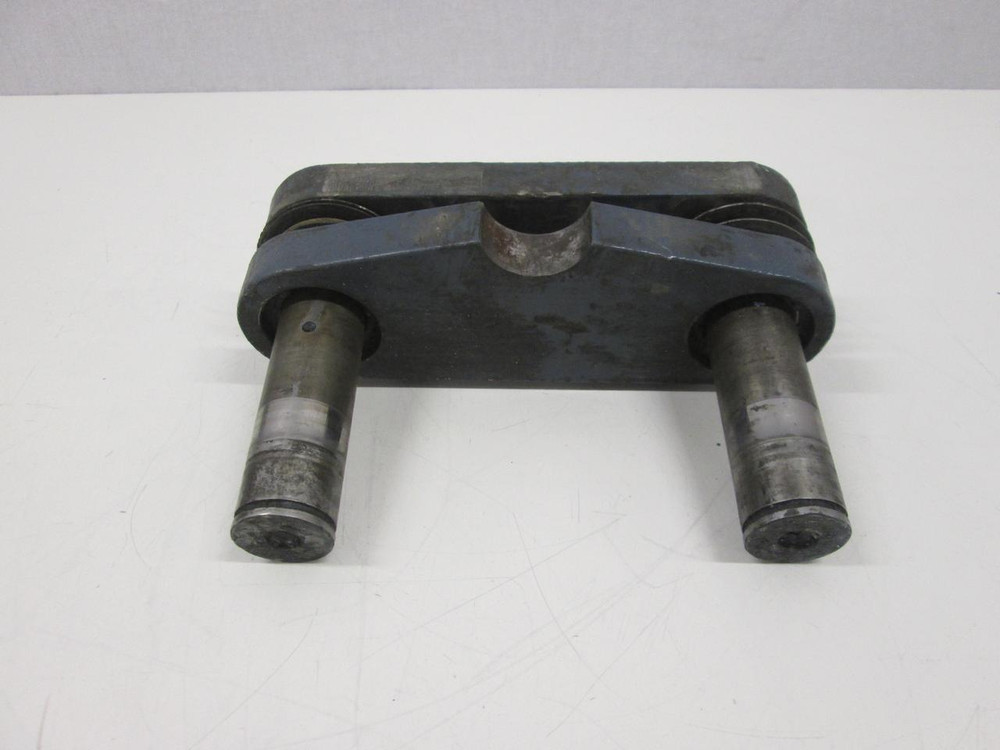 NISSAN RN45 FORKLIFT ADAPTER ASSEMBLY T58353