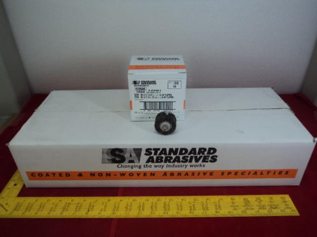 CASE OF 100 STANDARD ABRASIVES 622505 AO FLAPWHEELS 1-5/8''