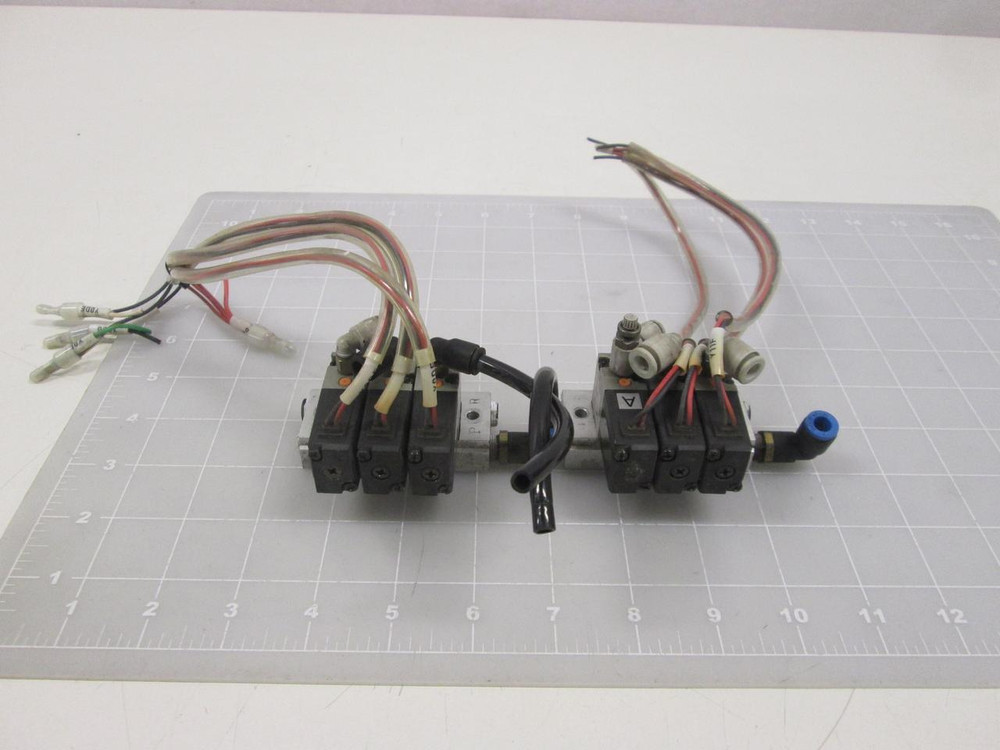 LOT OF 6 SMC VZ110-5G-M5 SOLENOID VALVES W/ MANIFOLD T64098