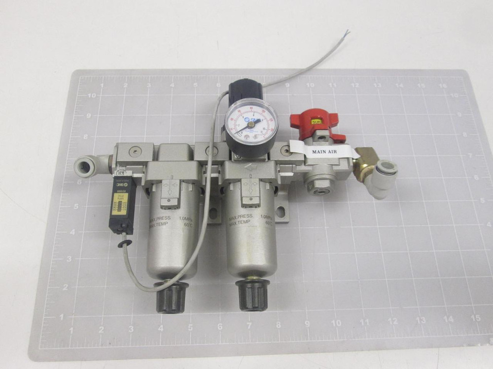 SMC AF30-03-2 AW30-N03-Z PNEUMATIC FILTER REGULATOR ASSEMBLY T64317