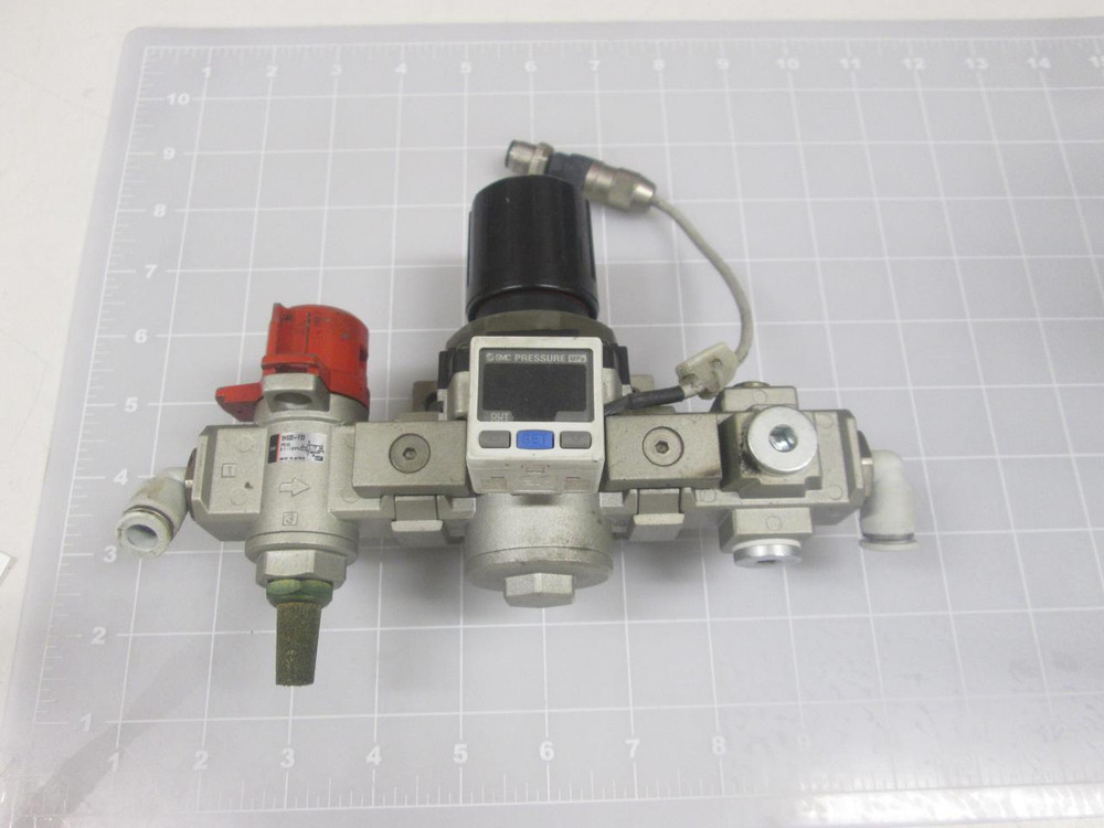 SMC EAR3000-F03 VHS30-F03 PNEUMATIC VALVE ASSEMBLY T65059