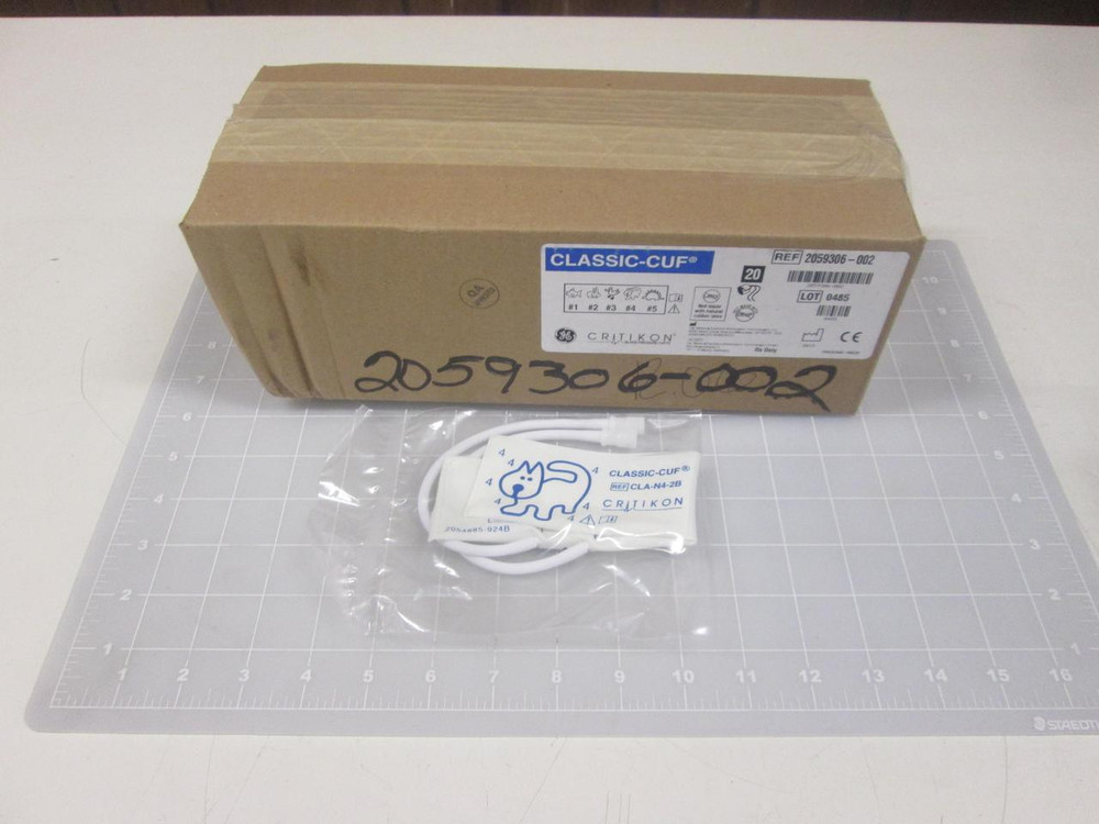 LOT OF 20 CRITIKON CLA-N4-2B 2059306-002 SIZE #4 NEO SNAP CONNECTORS T65420