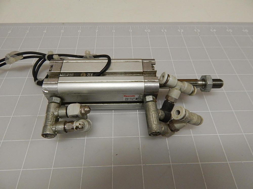REXROTH 0822 392 208 CYLINDER T66349