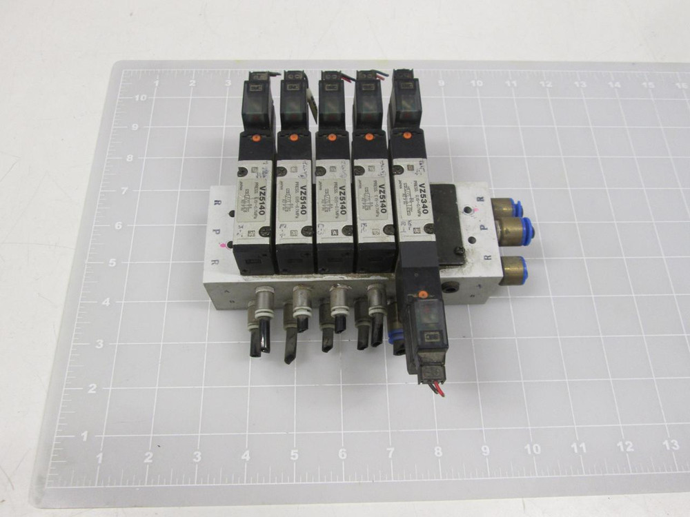 LOT OF 5 SMC VZ5140 SOLENOID VALVES T68140