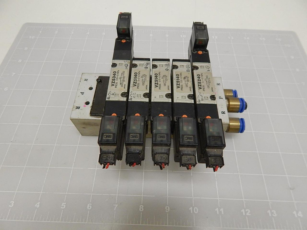 LOT OF 5 VZ5240 VZ5140 SOLENOID VALVES W/ MANIFOLD T68149